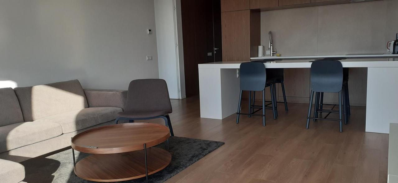 Apartamenty I.M.A Towarowa พอซนาน ภายนอก รูปภาพ