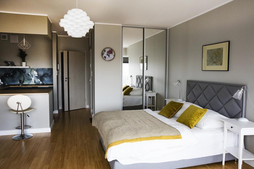 Apartamenty I.M.A Towarowa พอซนาน ภายนอก รูปภาพ