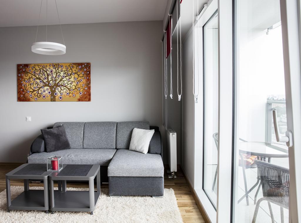 Apartamenty I.M.A Towarowa พอซนาน ภายนอก รูปภาพ